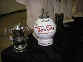 pict0297 (copy).jpg (85775 bytes)