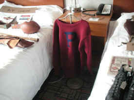 3 bills room first (14).jpg (95037 bytes)