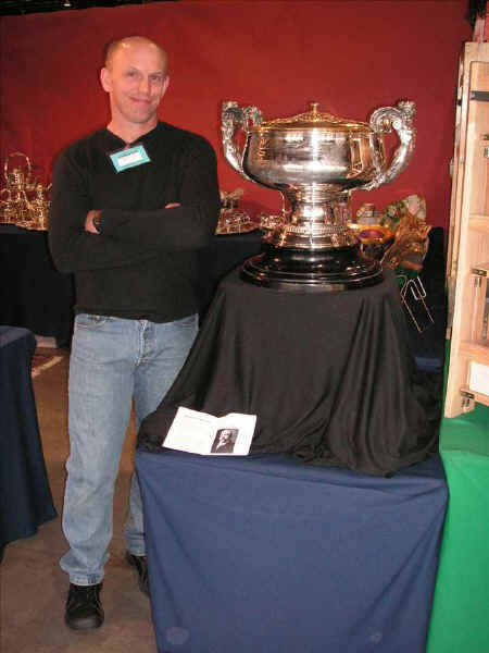 PhilipWTrophy.JPG (55419 bytes)