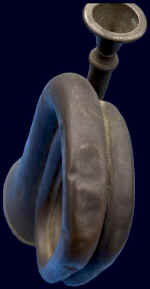 bugle blue mouth.jpg (18675 bytes)