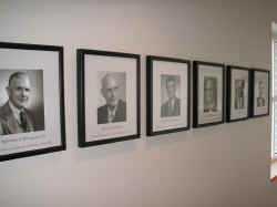 PICT1382_1200x900.jpg (129937 bytes)