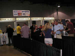 PICT2438_1200x900.jpg (180464 bytes)