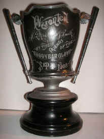 PICT9333_900x1200.jpg (145558 bytes)