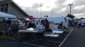 Setting Up 1.jpg (230169 bytes)